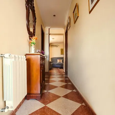 Mayorales Ii Apartment