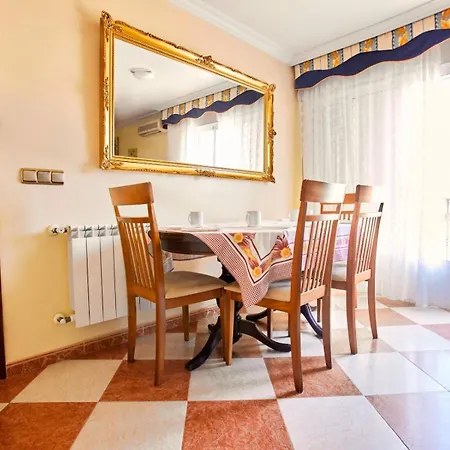 Mayorales Ii Apartment
